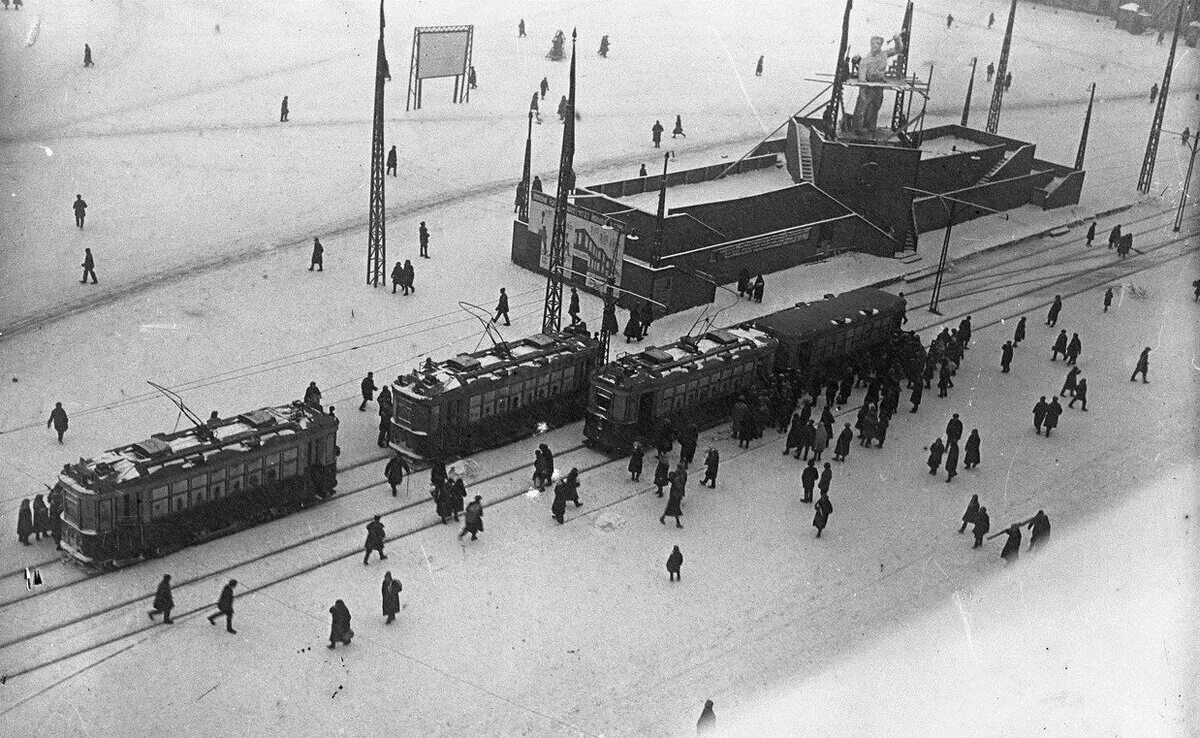 Камера 1905. Площадь 1905 года екатеринбург 1930 год. екатеринбург свердловск, площадь 1905 года.. площадь 1905 года в 70-е в свердловске. свердловск трамвай 1929.