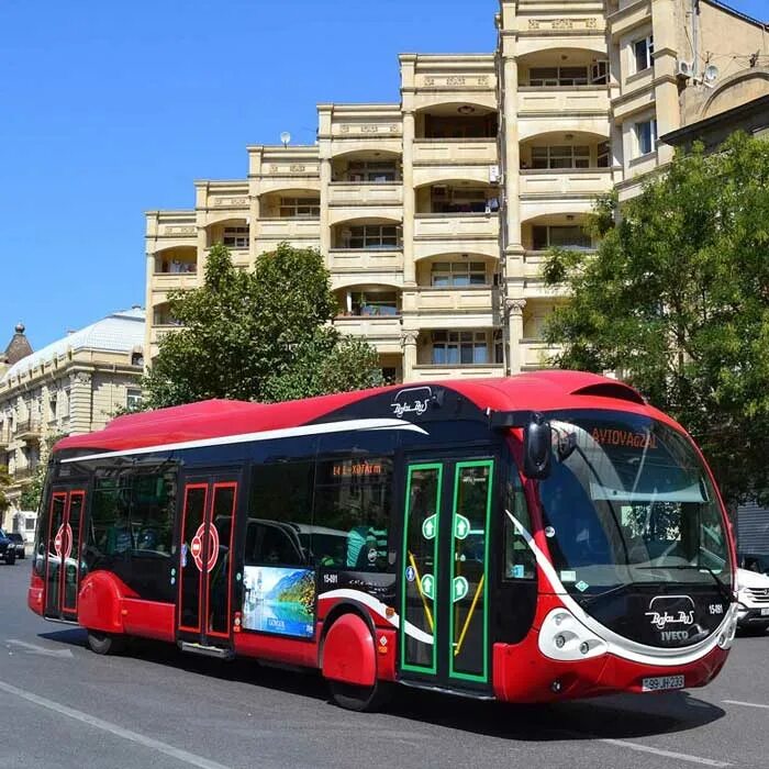 Общественный транспорт баку. Красивый автобус. Автобусы баку. Баку бус автобус. Маршрутка азербайджан.