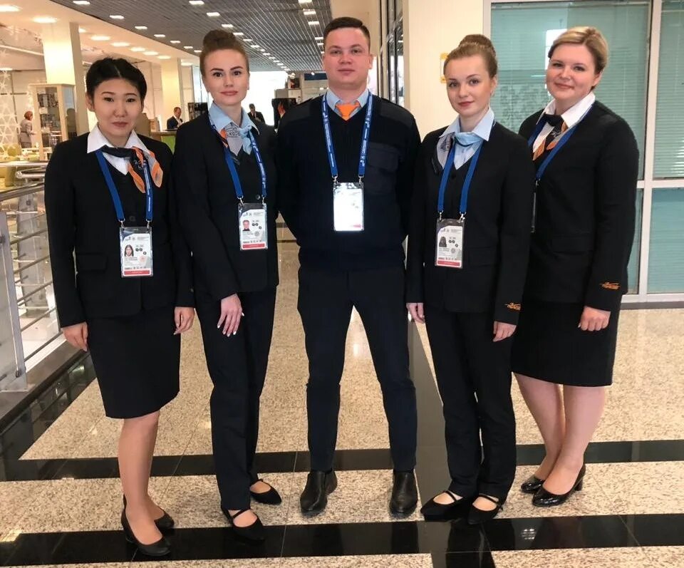 Служба аэропорта санкт петербург. Начальник полиции в аэропорту пулково. Логинов пулково. Аэропорт пулково внутри. Грузовой терминал пулково санкт-петербург.