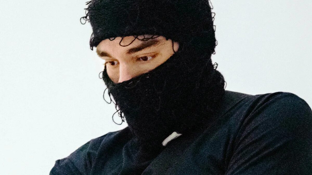 Yeat breath. Yeat rapper. yeat лицо. yeat rapper avatar. маска yeat.