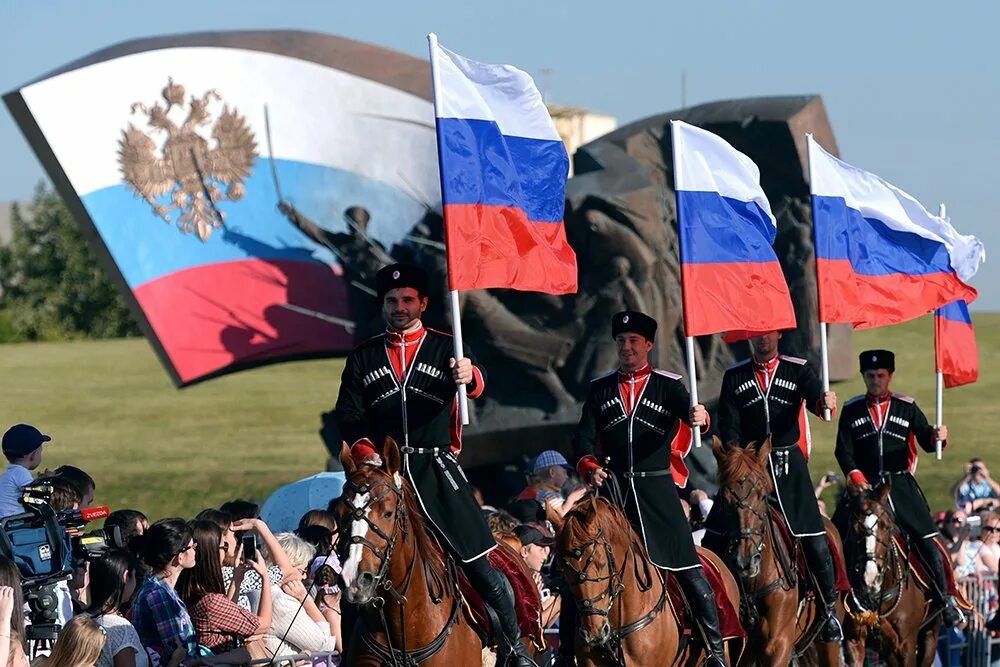 Москва 22 августа 2022. День флага России. Флаг российский. Русские войска с флагом. Российский Триколор.