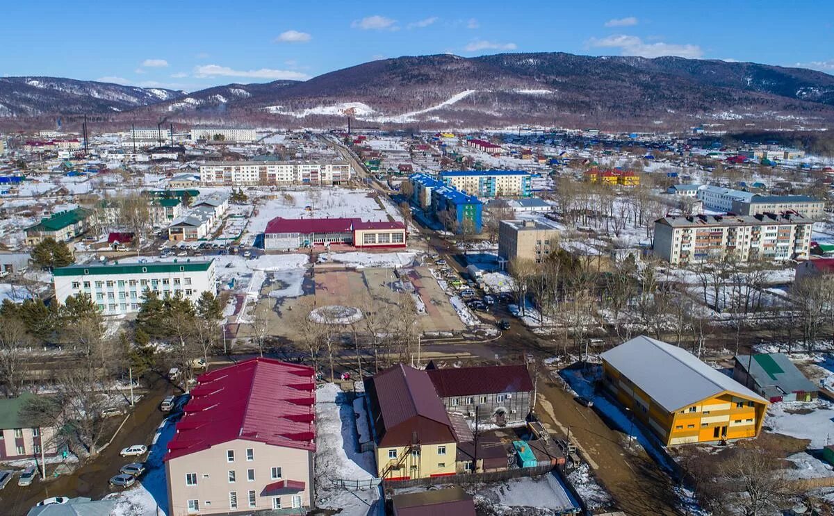 Поселок городского поселения. Пгт Тымовское Сахалинской области. Сахалин поселок Тымовское. Тымовск Южно Сахалинск. Площадь Тымовского района Сахалинской области.