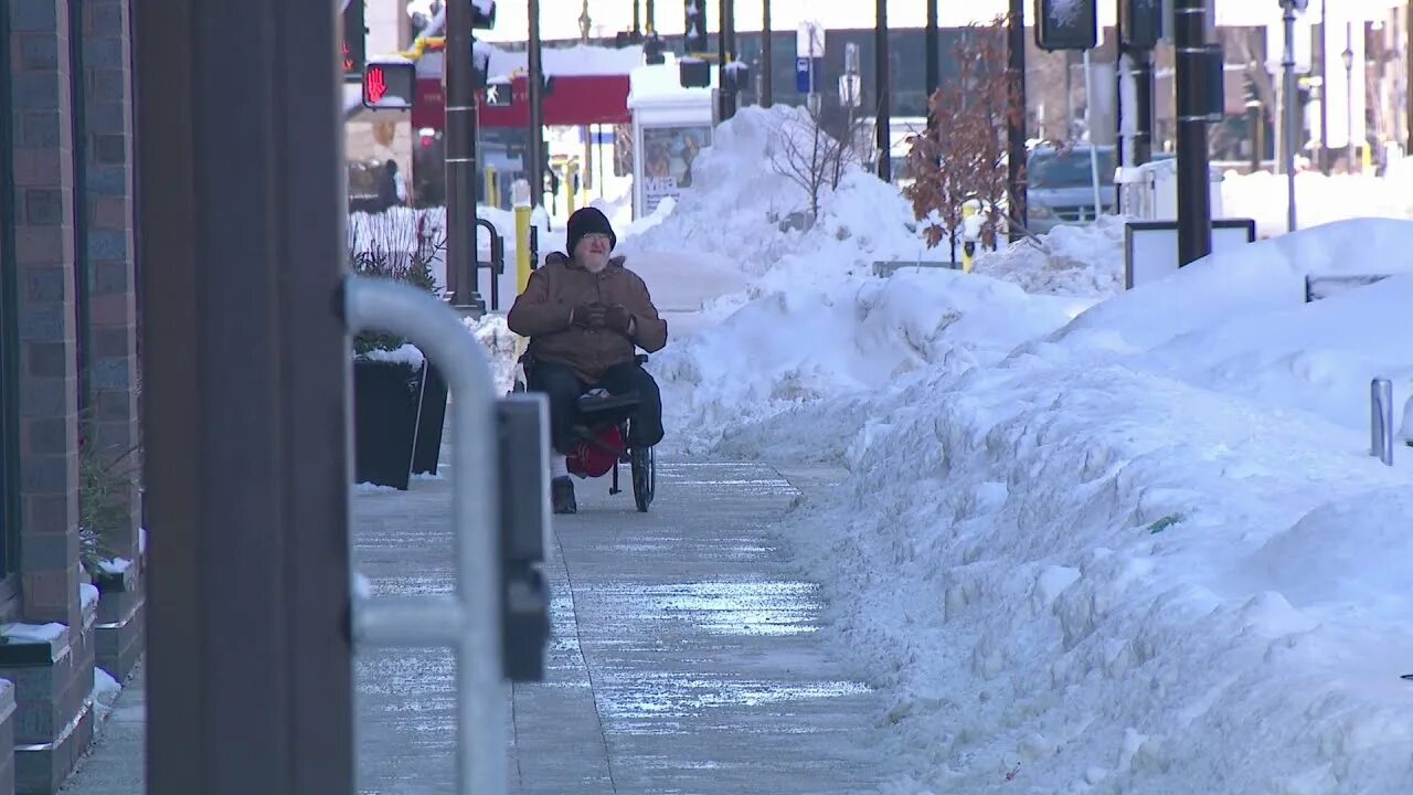 Снег 2 мая. Миннесота снег. погода снег. сгег 8 мая. snow minneapolis.