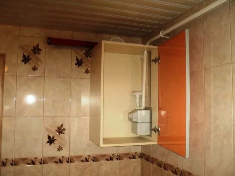 Газовые трубы в ванной