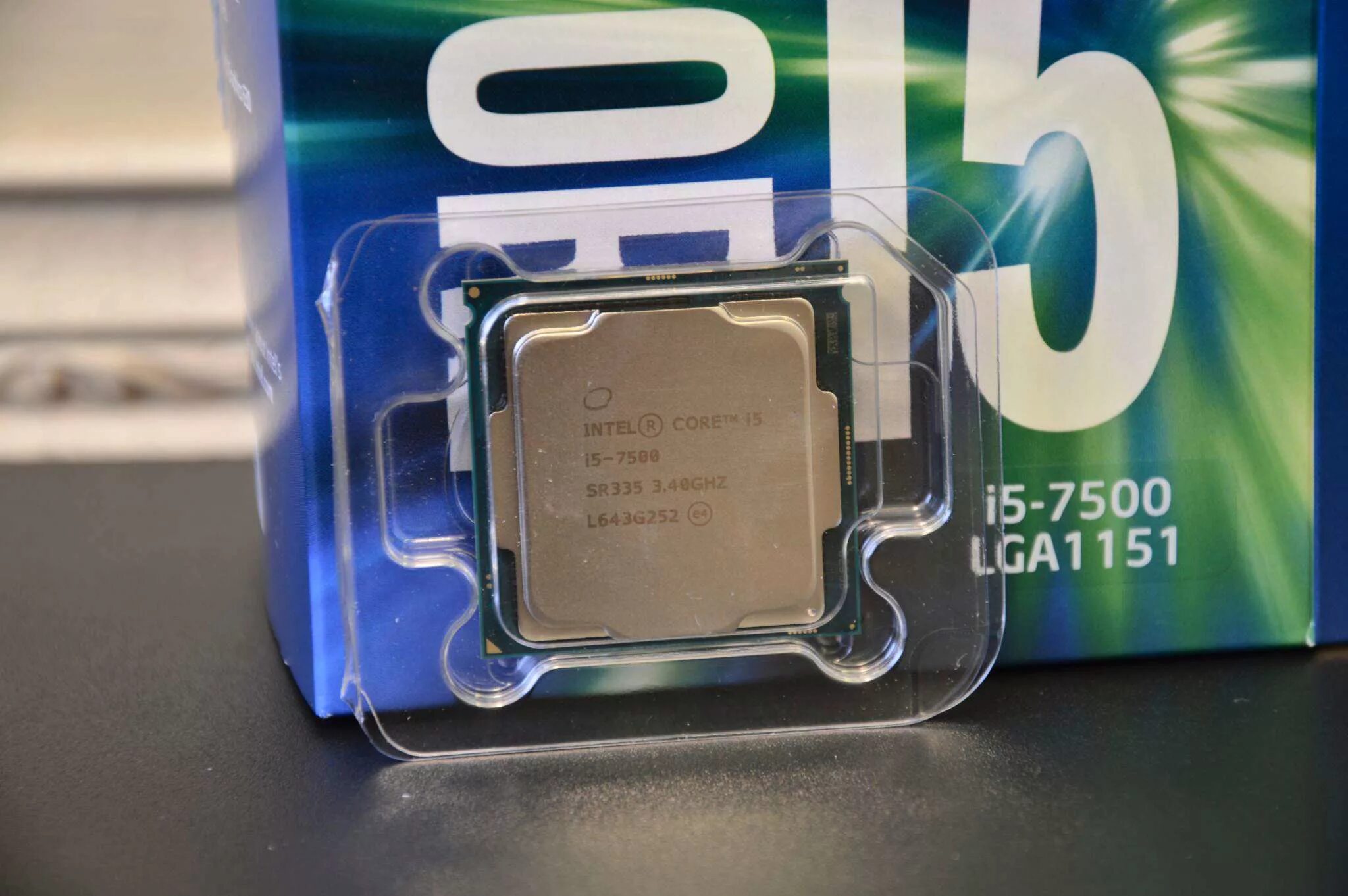 Интел 7500. Intel i5 7500. Core i5 7500. Intel Core i5-7500 OEM. Intel(r) Core(TM) i5-7500 CPU @ 3.40GHZ 3.41 GHZ.