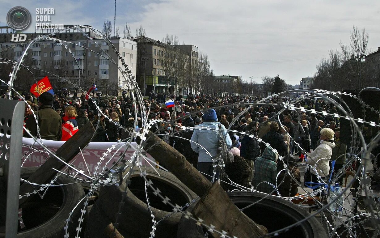 Протесты на Юго-востоке Украины 2014. Протесты на Юго-востоке Украины. Протесты на Юго-востоке Украины фото. Меню протесты на Юго-востоке Украины (2014).