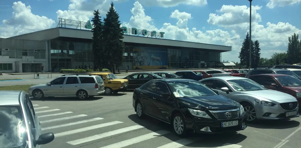 Прокат автомобиля аэропорт. Аэропорт Днепропетровск. 11.04.2022 Днепропетровск аэропорт. Днепропетровская аэропорт Кодаки фото. Днепропетровская аэропорт Кодаки фото сегодня.