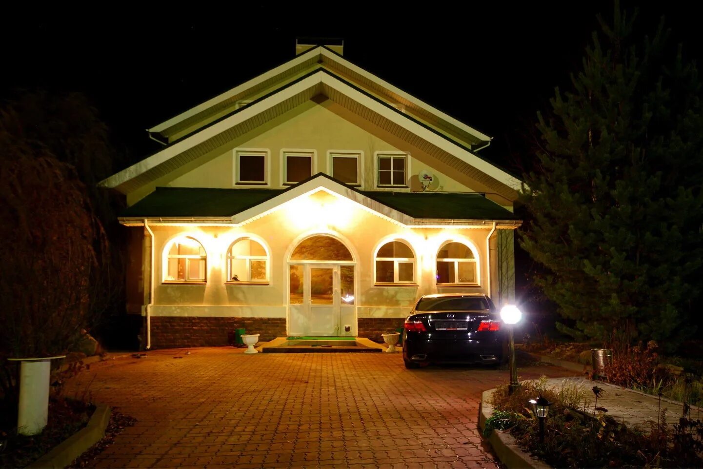 Загородная д 5. Коттедж на 40 человек. коттедж на 20 человек в живописном месте подмосковья. загородная недвижимость в подмосковье. усадьба 600 сот.