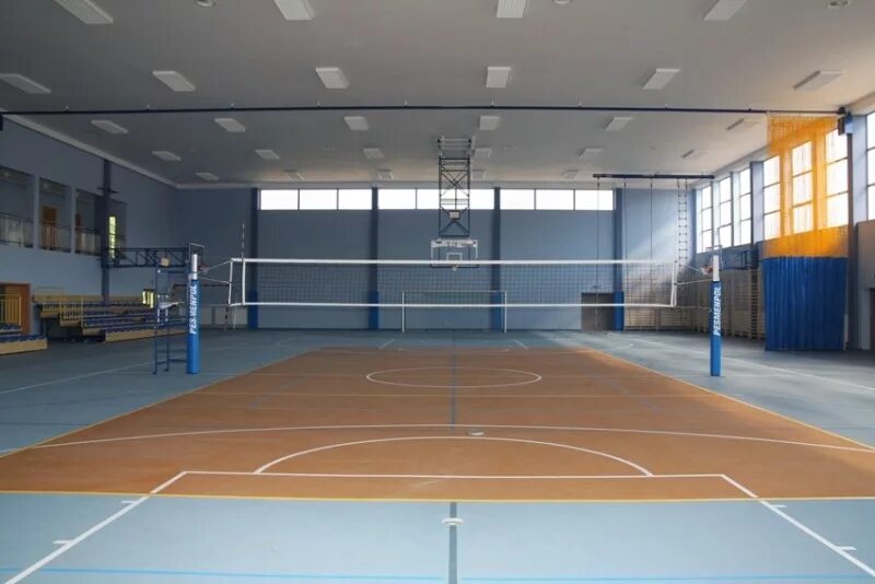 волейбол зал. сгу баскетбольный зал. спорткомплекс арена челябинск. волейбольный зал с песком на полу. зал арена волейбол.