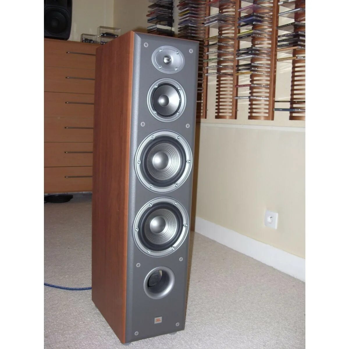 1. Jbl northridge e80. Колонки jbl 80. Jbl northridge e80 set. Напольная акустическая система jbl northridge e90.