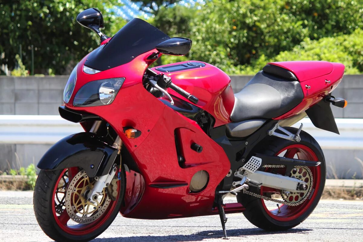 Kawasaki zzr 1400 custom. Кавасаки хаябуса. Suzuki hayabusa 2020. Сузуки хаябуса 1300. Gsx1300r hayabusa.