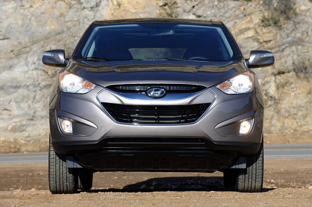 Hyundai tucson 2. Hyundai tucson 2011. хендай туксон 2010 салон. хендай туксон 2012 года. хендай туссан 2 поколения.
