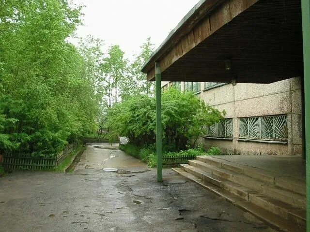 Школа номер 4 железногорск курская область. 1 школа железногорск. 5 школа железногорск илимский. Сош 4 железногорск. Сош 4 железногорск.