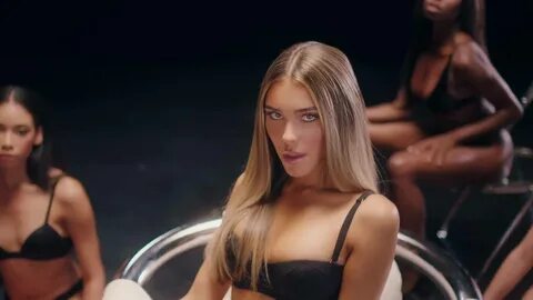 Madison Beer - Sexy Body in "Baby" Music Video Caps. 
