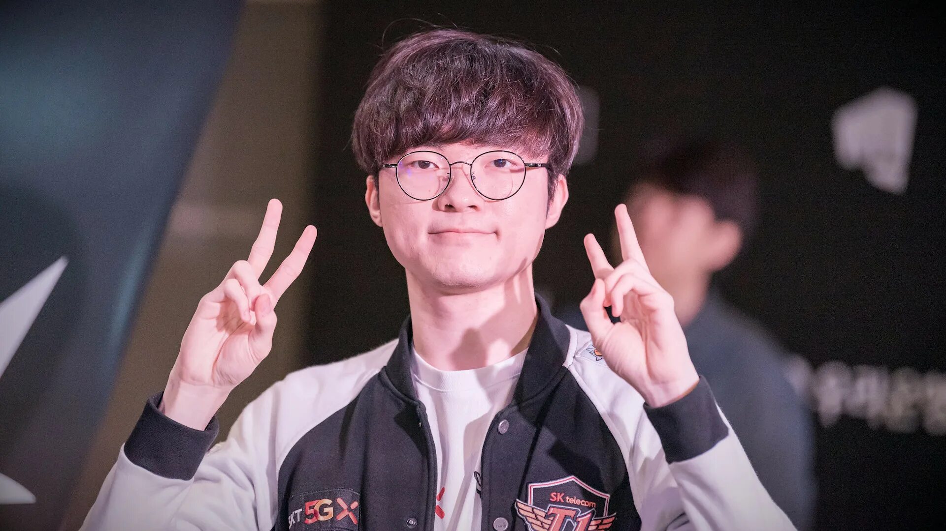 Faker js. Faker. faker telecom t1. faker 2013. faker league of legends.