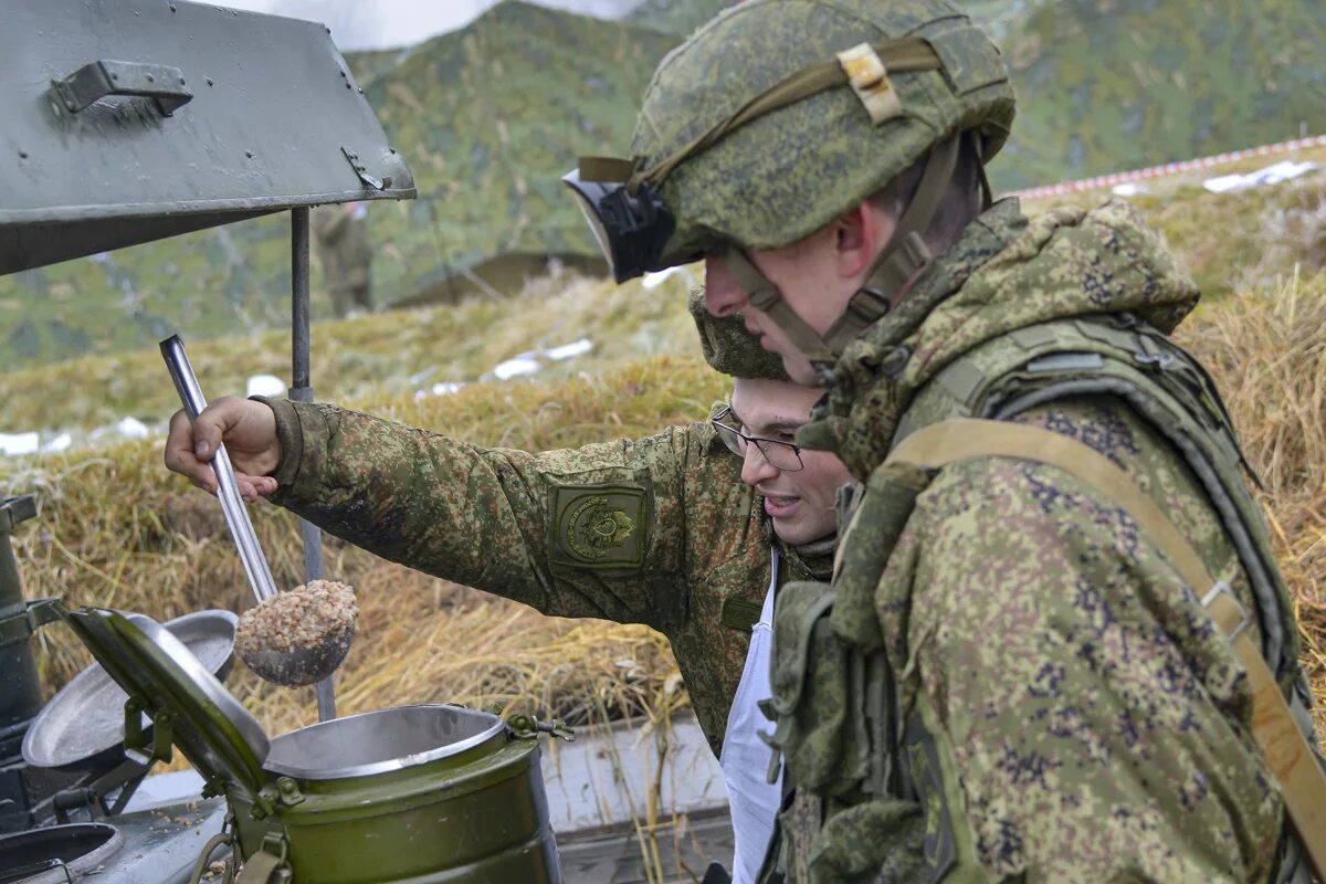 Военно-политическая подготовка в вс РФ. Военные политики. Информирование военнослужащих вс РФ. Работы в войсках. Ситуация в вс рф