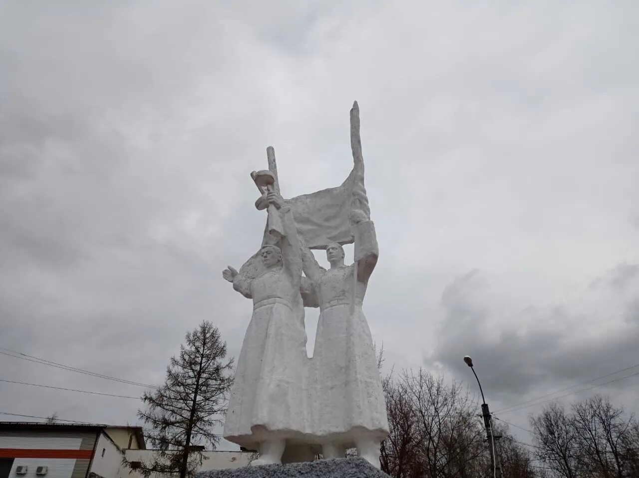 Погода шарье на 10 дней костромской области. Мемориальный комплекс Шарья. Парк Шарья проект. Шарья картинки. Погода в Шарье.