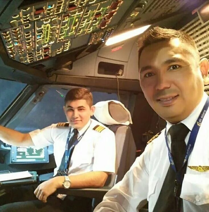 Летчик с бородой. Акилеш кумар пилот. Пилот авиации. Турецкие пилоты. Турецкие пилоты.