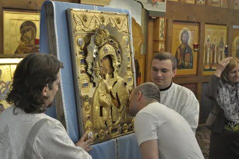 Подарили икону