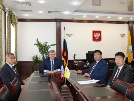 мировая юстиция республики калмыкия. министр юстиции калмыкии амхаев. орлов алексей маратович. служба мировой юстиции калмыкии. элиста министерство юстиции.