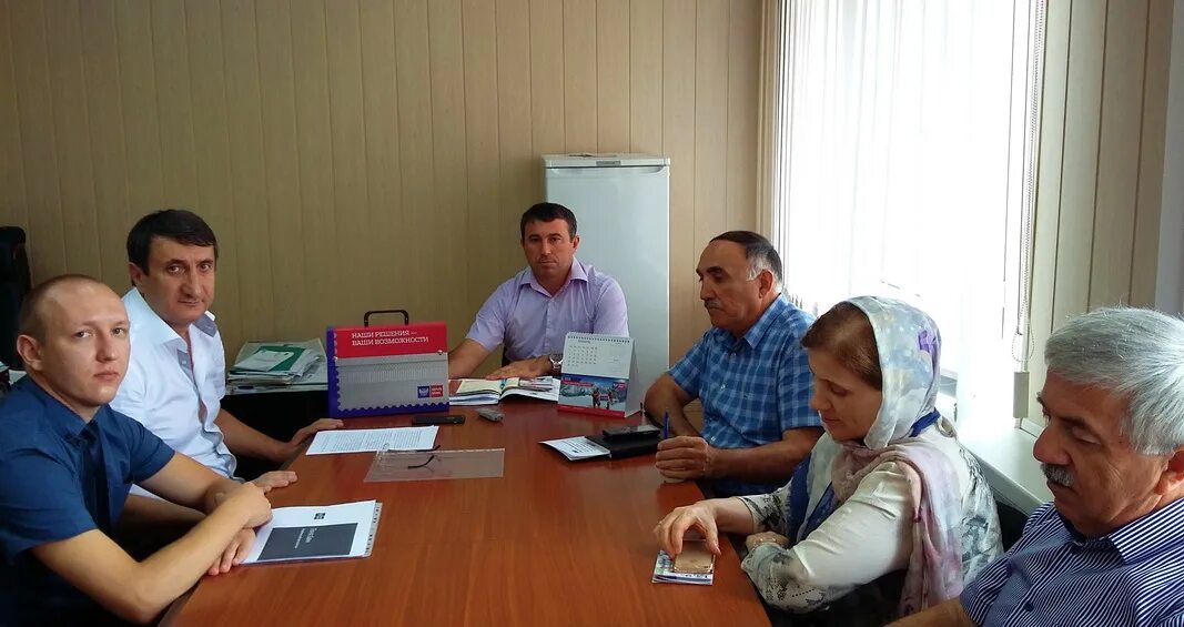 Сагид муртазалиев пенсионный фонд. Аптека здоровье избербаш. Буржуйка в зимовье. Избнет. Коми изба внутри.