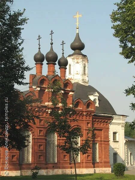 коломна храм петра и. церковь петра и павла коломна. храм петра и павла коломна. коломна храм петра и. петропавловское кладбище коломна.