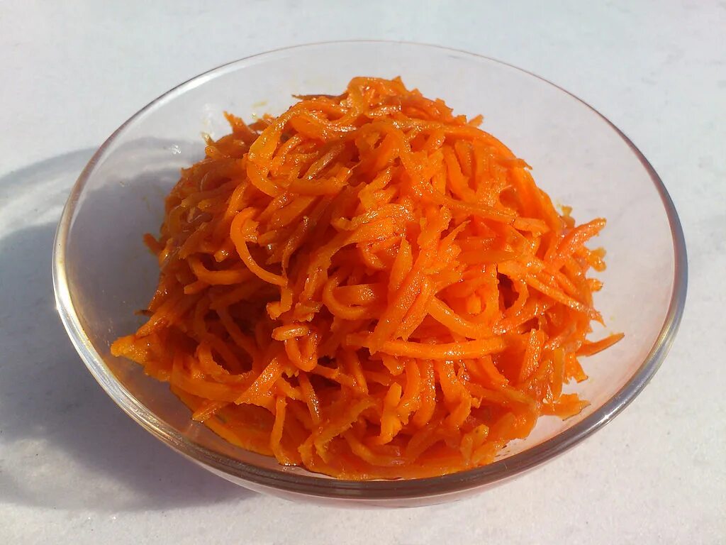 Между морковью