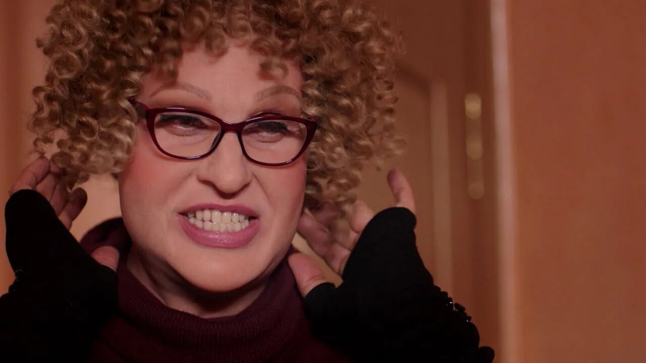 Ревва бабушка легкого поведения. Бабушка легкого отзывы. Бабушка лёгкого поведения рева. Бабушка легкого отзывы. Бабушка легкого отзывы.