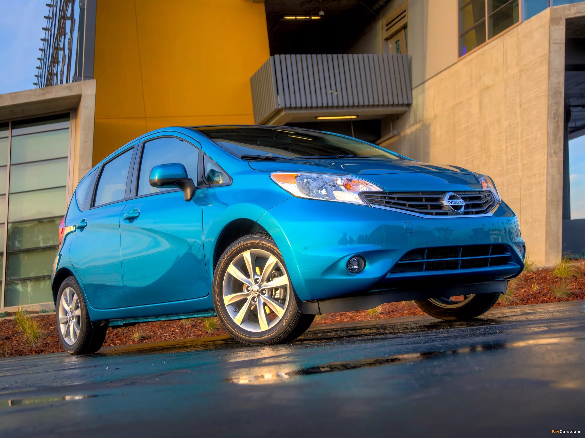 Nissan Versa Note 2014. Nissan Versa 2013. Nissan Versa Note 2013.