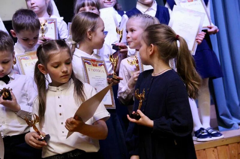 школа 1018 учителя