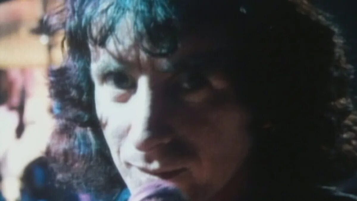 Ac dc touch too much. AC DC too much. Тач ту МАЧ АС ДС. AC/DC Touch too much Official Video. Ту МАЧ фото.
