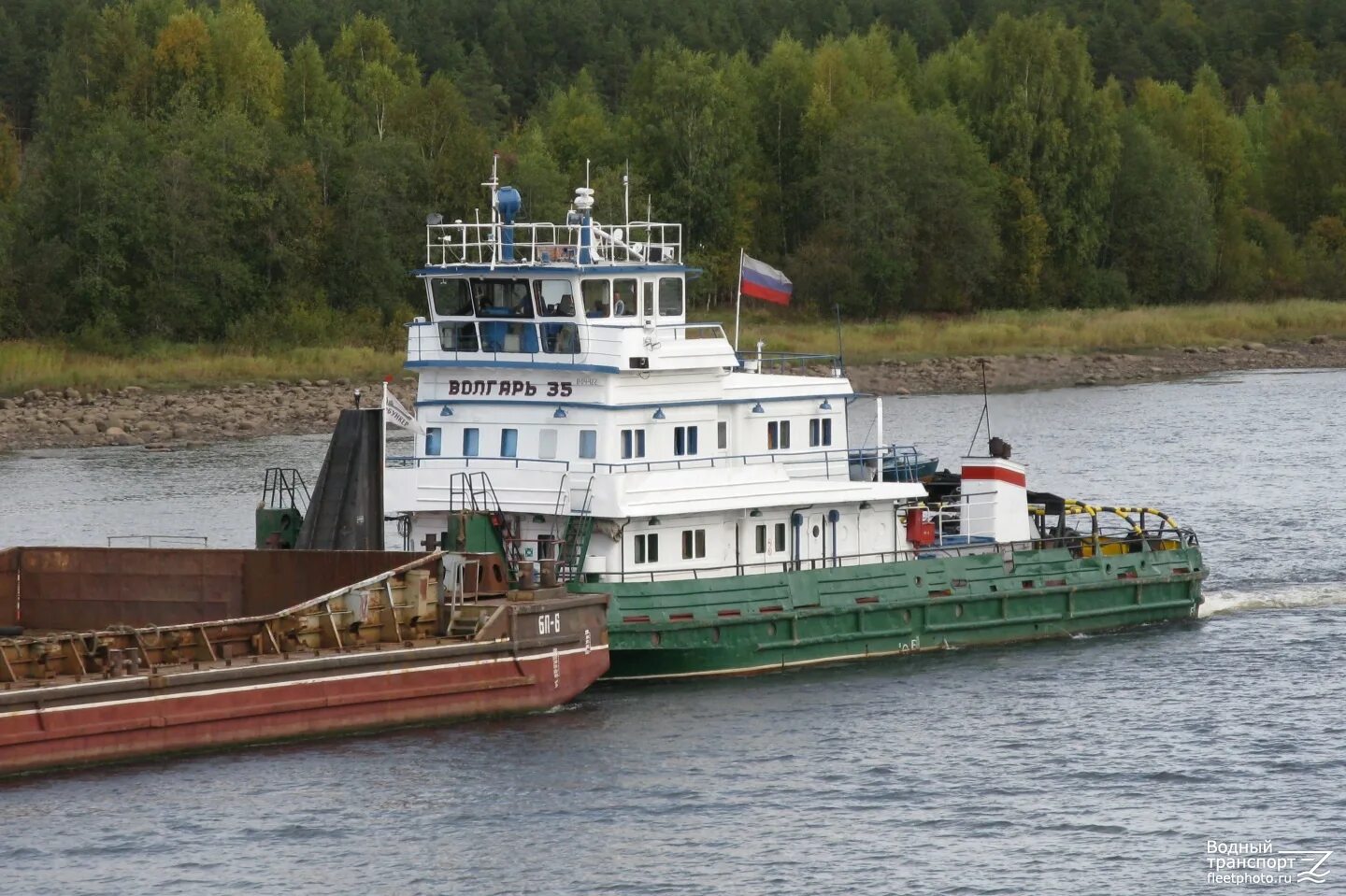 Сицилия теплоход теплоход спб. Теплоход 35. Теплоход 35. Теплоход водолей. Катер мусоросборщик.