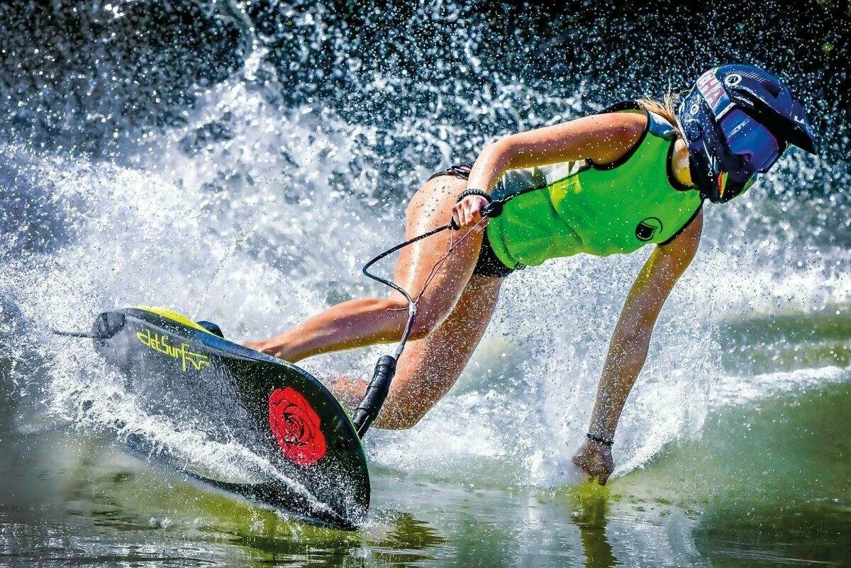 Jet surf электрический. Электрический вейкборд. Доска для вейкборда. Вейкборд с мотором. Доска jet surf.