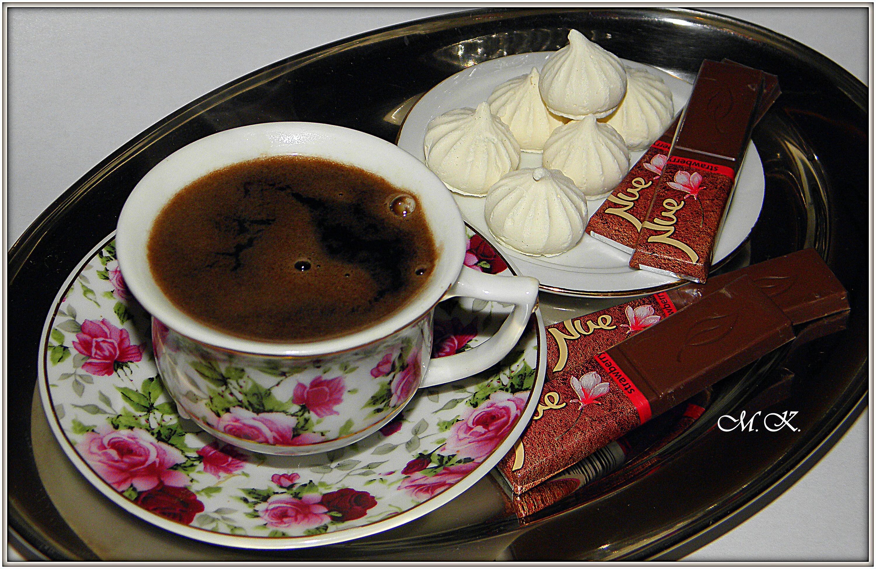 Заваривая чай мне хотелось угостить друзей вкусным. Чашечка кофе для настроения. "На чашечку кофе…?!". Чашка утреннего кофе. Чашка утреннего кофе для тебя.