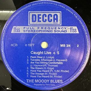 Виниловая пластинка The Moody Blues - Caught Live +5 2LP (Скандинавия 1977г.