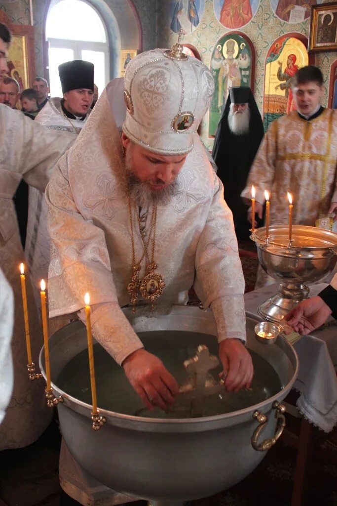 Можно ли мыться в крещенский сочельник. Открытка 18 января крещенский. 01. Освященная вода аспидонеро. Можно ли мыться в крещенский сочельник.