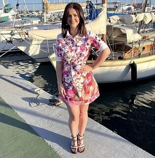 Rebecca Ryan Feet (5 pics) - celebrity-feet.com