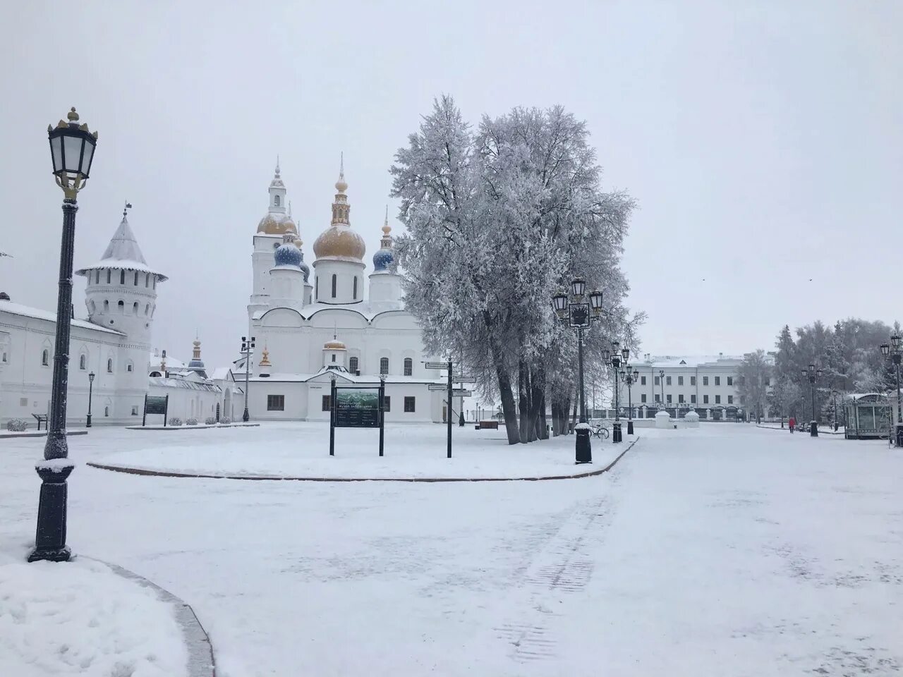 Новогодняя ночь тобольск. Тобольск в декабре. виды тобольска. тобольск 2025. новогодний тобольск 2025.