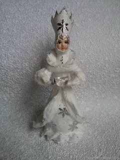 Елочная игрушка снежная королева