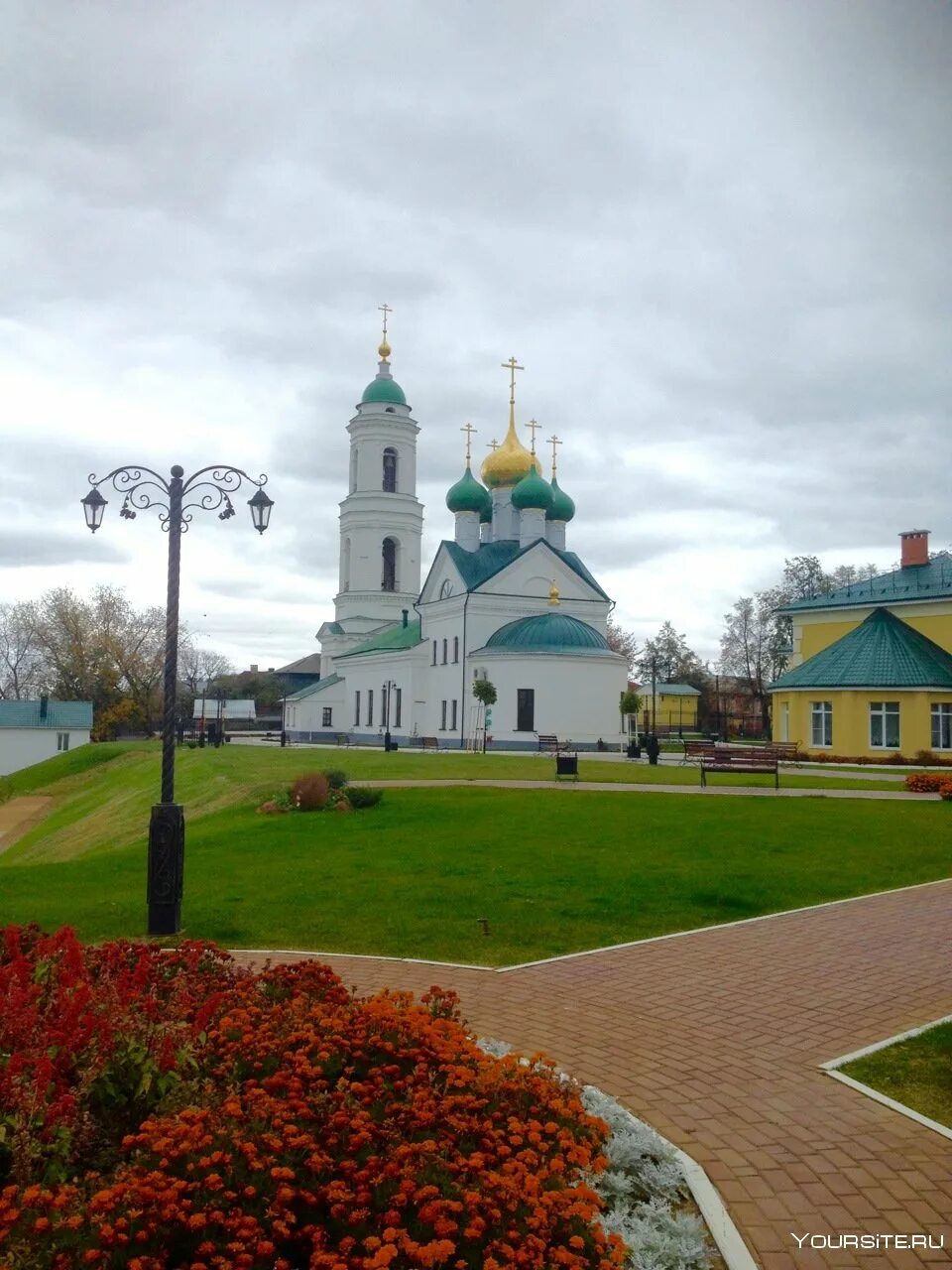 Сайт города бор нижегородской. Бор (Нижегородская область). Город Бор Нижегородской области. Бор центр города Нижегородская область. Достромичательности Нижегородская область.