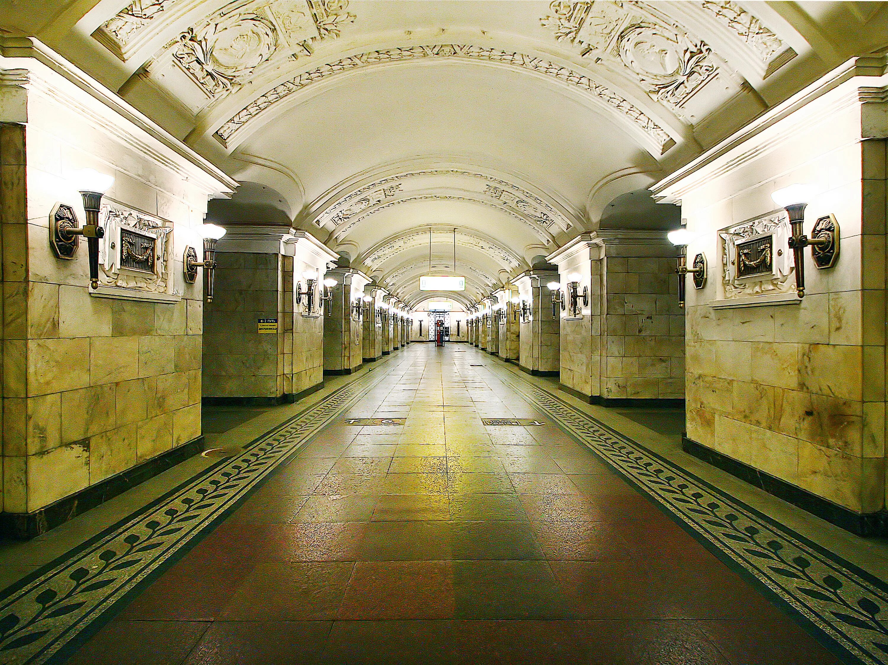 Октябрьская (станция метро, Кольцевая линия). Станция Октябрьская кольцевой линии. Метро Октябрьская Кольцевая вестибюль.