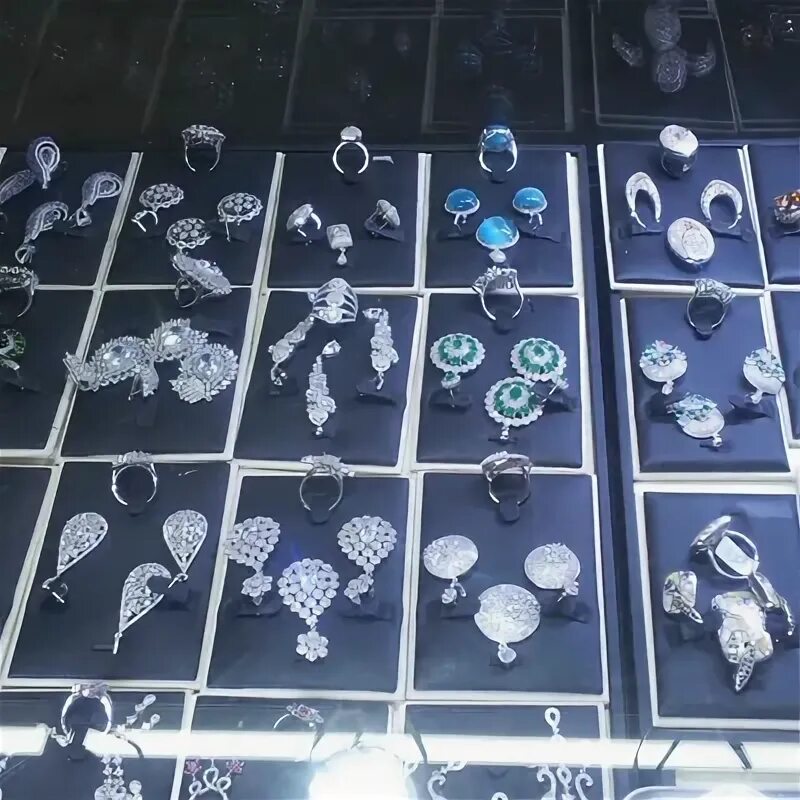 Знаки зодиака. Серебристый бульвар 22 к 1. 500 граммовый слиток серебра. Серебристый 28. Грим масляный.