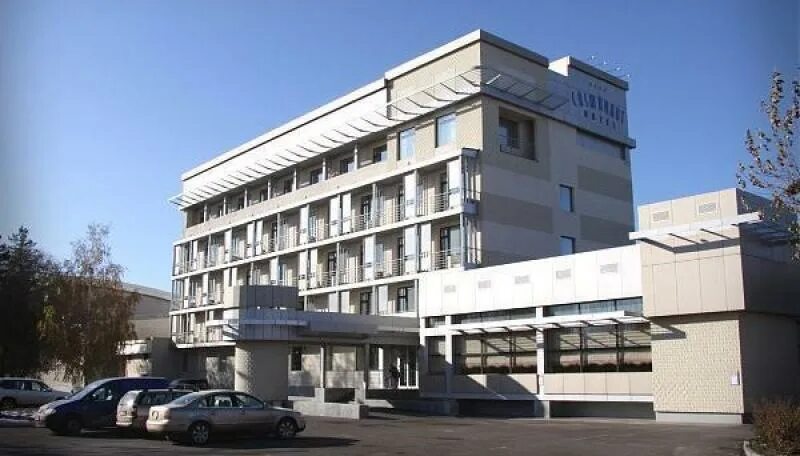 Космонавт караганда. Гостиница космонавт в караганде. гостиница сенатор караганда. караганда отель сенатор проспект назарбаева 33. космонавт гостиница караганда бассейн.