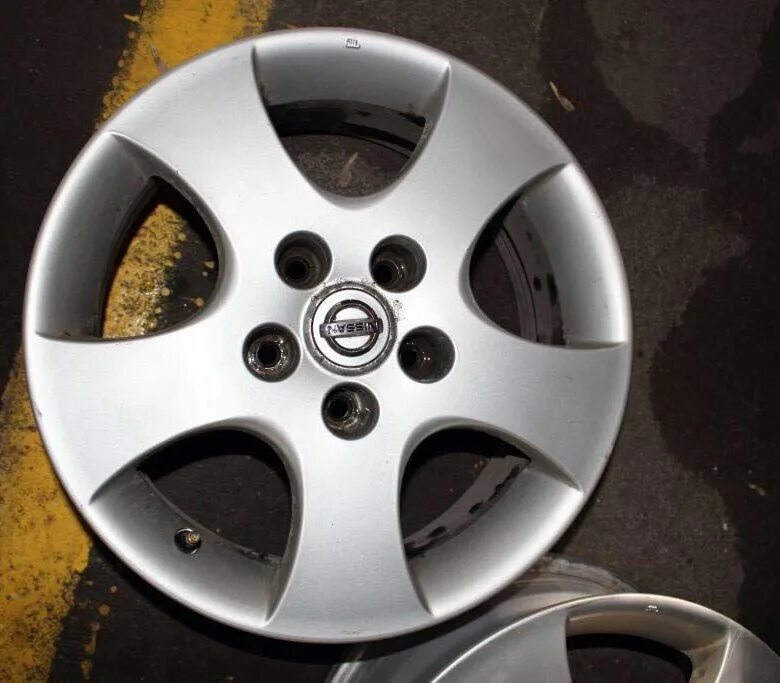 Купил литье с резиной R17) - Nissan Primera (P12), 1,6 л, 2004 года шины DRIVE2