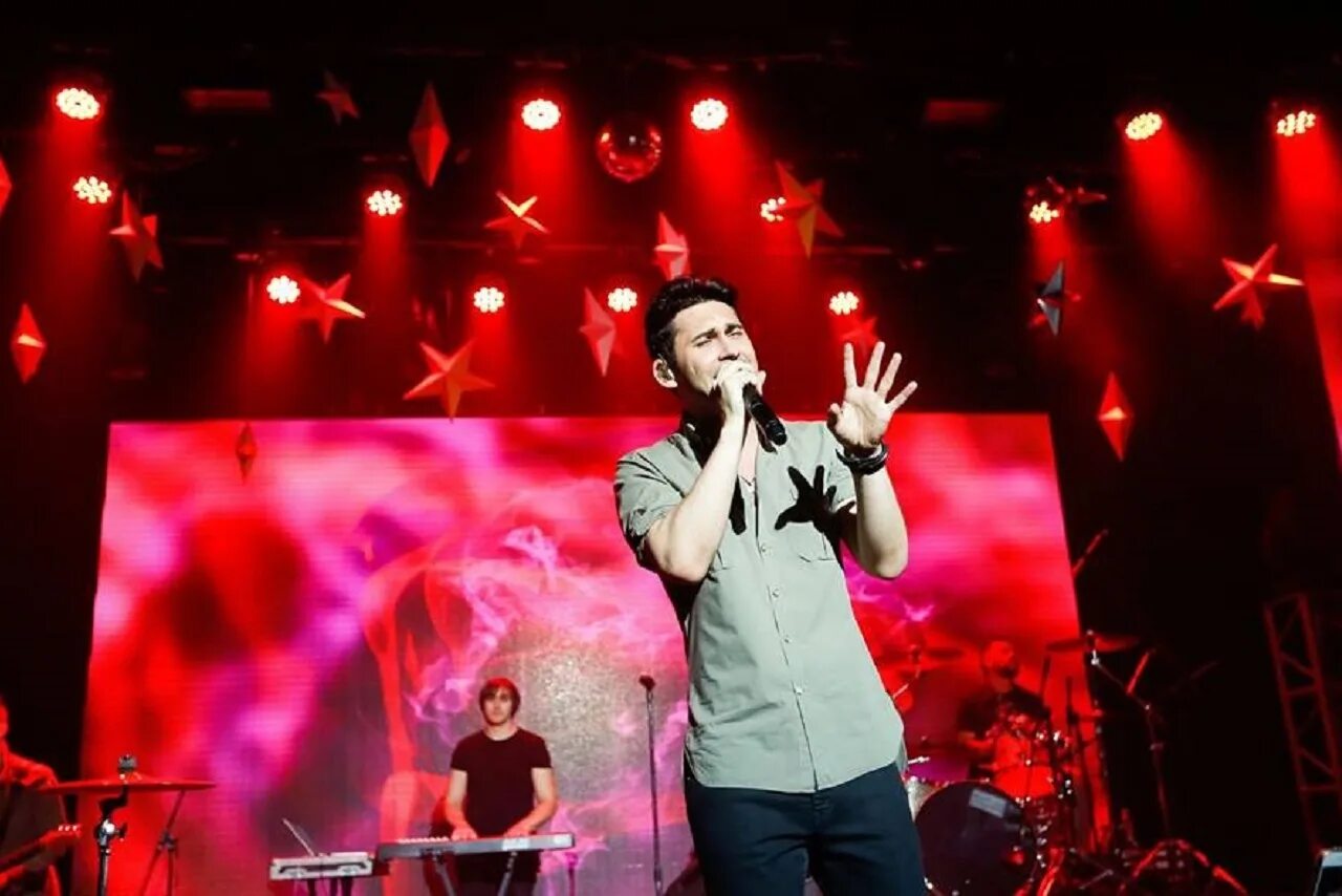 Выступления балана. Dan balan голос страны 10. Выступления балана. Концерт dan. Dan balan сейчас.