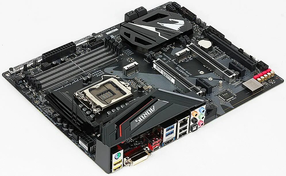 Материнка z370. Материнская плата Gigabyte z370. Z370 материнская плата. Материнские платы на z370 чипсете.