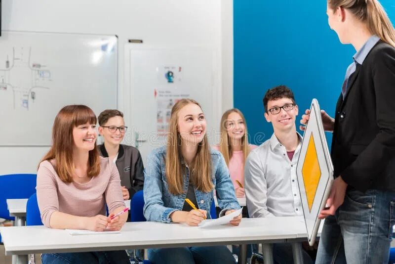 The list of students. Суперсовременные аудитории с людьми. drive teacher. list of students.