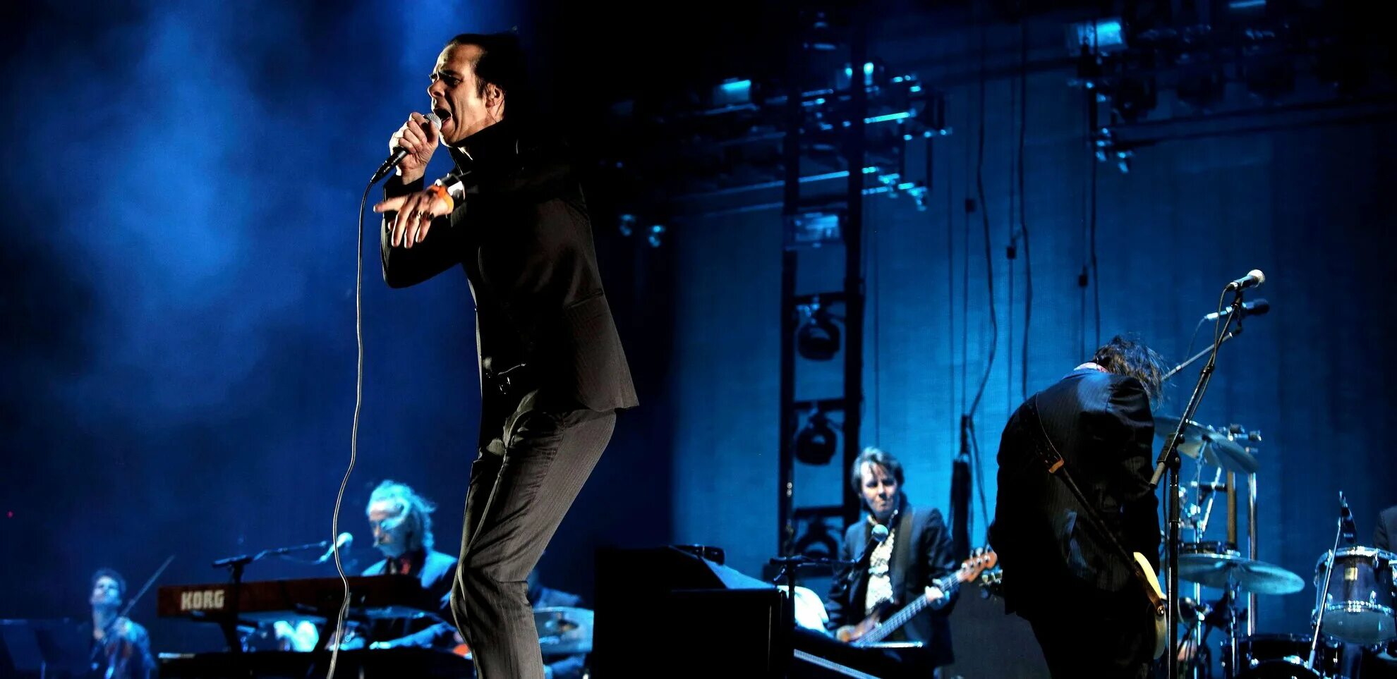Nick cave the bad seeds o. Nick Cave and the Bad Seeds. Ник Кейв концерт. Nick Cave Let Love in. David Corio Nick Cave.