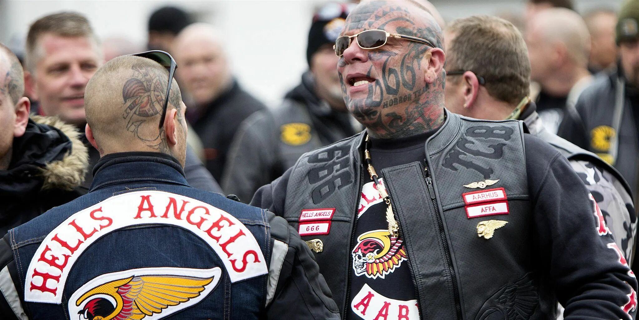 Ангелы ада мотоклуб сша. Hell s angels. Ангелы ада байкеры. Hell s angels. Мотоклуб hells angels.