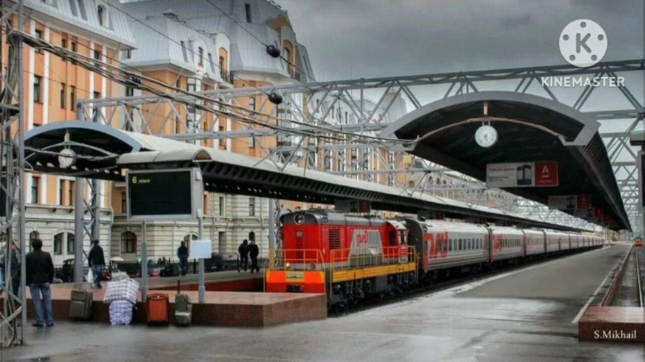 Московский вокзал перроне. Московский вокзал перрон. Московский вокзал санкт-петербург перрон. Московский вокзал санкт-петербург платформы. Московский вокзал санкт-петербург перрон.
